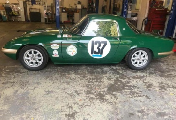 Image of a green racing car